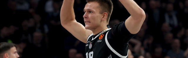 Partizan se namučio, ali slavio u Užicu: Sloboda pokazala agresivnost, Lakiću rabijena arkada