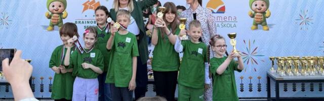 Mali Novosađani iz "Brainobrain" škole stigli do medalja i pehara na međunarodnim takmičenjima: Upis u toku