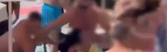 DRAMA U POZNATOM LETOVALIŠTU! Zverski pretukli devojčicu (13) zbog LEŽALJKE, usledila OPŠTA TUČA TURISTA (VIDEO)