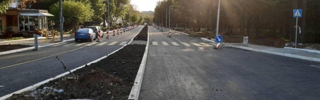 Vesić: Privremeno se pušta u saobraćaj Crnotravska ulica