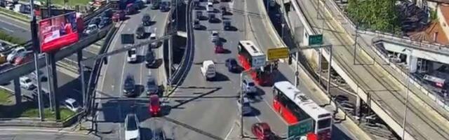 HAOS NA AUTOKOMANDI! Stvorene kilometarske kolone, vozila mile, a ovo je razlog