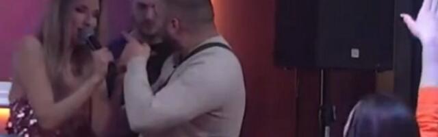 Niko nije video šta je Asmin radio dok ga Aneli nije gledala: Prepio se, obletao oko NJE, a onda je i kleknuo