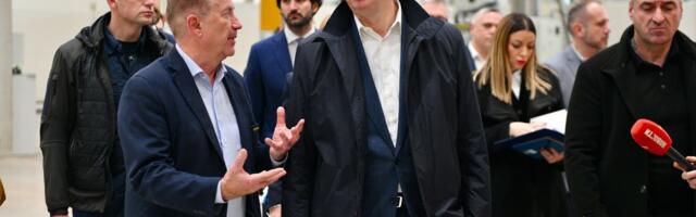 Vučić obilazi fabriku ektronskih elemenata Integrated Micro-Electronics