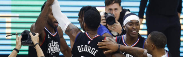 ЛА Клиперси убедљиво победили Торонто, Кавај Ленард предводио тим