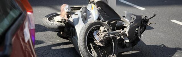 STRAVIČAN SUDAR MOTOCIKLA I KOMBIJA U ADI: Motociklista (47) preminuo u Univerzitetskom kliničkom centru Vojvodine nakon nesreće