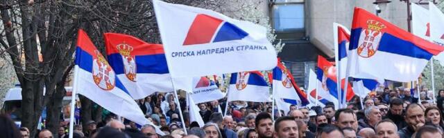 “Skretanje pažnje javnosti, merenje sopstvene snage”: Šta nam govore najave o velikim skupovima SNS u Beogradu i Novom Sadu?