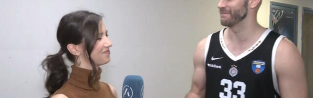Kalates pružio ruku lepoj voditeljki Arene, ona to nije videla, usledio šmekerski potez Grka