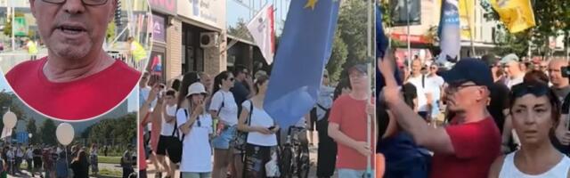 To je ta "elita": Blokaderi se u Novom Sadu potukli oko zastave EU, jedan od njih nosio nemački šlem sa krvavom šakom (VIDEO)