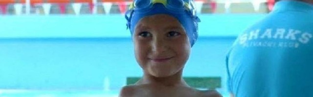 To što nemam ruke me neće sprečiti da uspem u životu - neverovatna priča dečaka iz Zenice kog zovu leptir bez krila