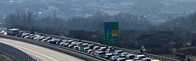 Vozači, naoružajte se strpljenjem, za danas najavljena blokada na petlji u Pakovraću