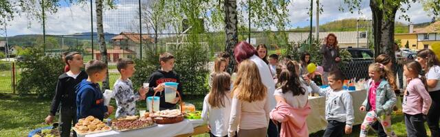 Održan humanitarni dečiji bazar u Krivoj Reci