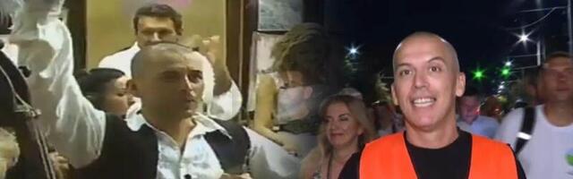 Sve puca od "principa"! Opozicija na prošlim protestima tražila zabranu rijalitija, a sada im je glavni heroj pobednik "Farme"