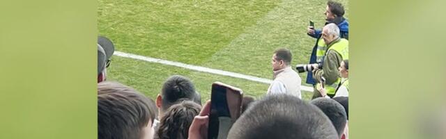 “Lalate gospodine” Lalatovic otišao do Zvezdine klupe da se pozdravi sa Stankovićem