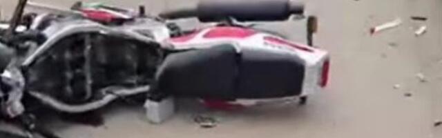 Oboren motociklista u Zemunu: Krhotine od vozila na sve strane po kolovozu
