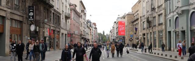 Skandal u Sarajevu! Izbušene gume na automobilu srpskih tablica - da li je ovo "zajedništvo"? (FOTO)