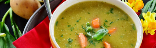 BELA KREM ČORBA GOTOVA OČAS POSLA! Može da se kombinuje sa mesom, a i ne mora!