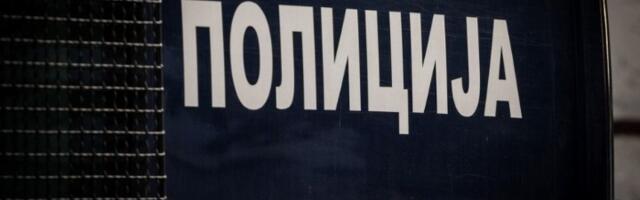 Pokušali da se zalete u kolonu: Posle protesta kod Informera, policija zaustavila dva automobila