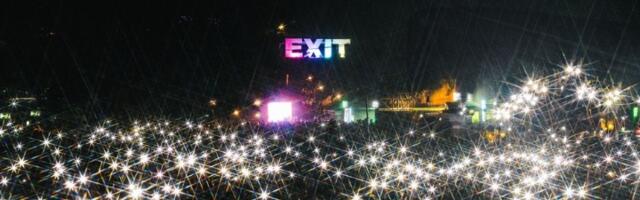 EXIT zatvoren snažnom porukom Marka Louisa i hora studenata:  "Upali vatru, budi baklja"