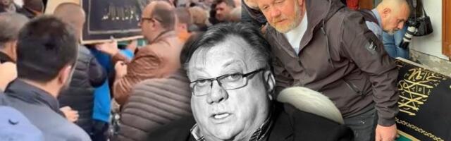 TELO HALIDA BEŠLIĆA DONETO ISPRED BEGOVE DŽAMIJE! Porodica se rastaje sa životom, ova scena ježi do kostiju! (VIDEO)