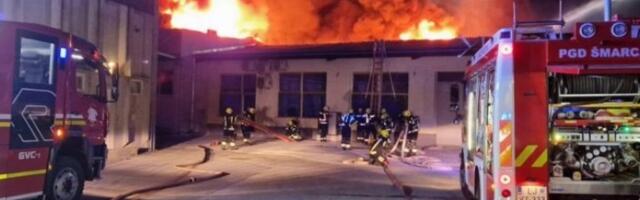 SMRT U POŽARU NA BEŽANIJSKOJ KOSI: Stefan pokušao da izađe iz zapaljene garaže, otrovna isparenja su ga onesvestila