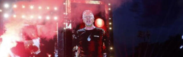 Хрватски певач Томпсон поново узвикивао усташки поздрав