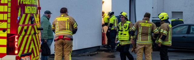 Bosonogo dete (2) lutalo ulicom na minusu, pa odvelo policiju do horora u stanu: "Ležali su nepomično..."