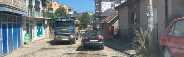 Ponovo produžen rok za rekonstrukciju ulica u Prokuplju: Izvođačima još pola godine, građanima novi problemi