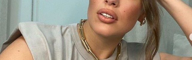 (FOTO) Plus sajz manekenka ŠOKIRALA JAVNOST! Skinula se 'DO KRAJA'!