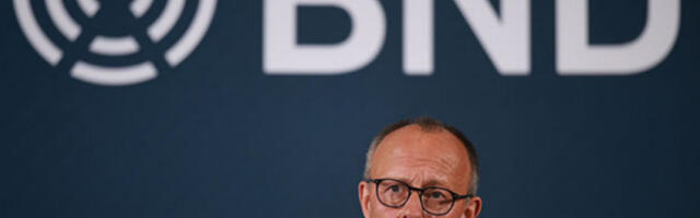 Мерц на страначком скупу упоредио Меркел са Чемберленом, а Путина са Хитлером