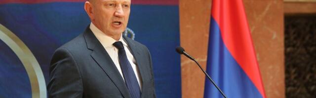 Đilas: MUP i Tužilaštvo da mi vrate džemper koji su uzeli pre godinu dana u noći kada smo prebijeni od strane Luke Petrovića