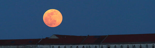 Maj startuje jako: Upozorenje astrologa da se planovi mogu promeniti PREKO NOĆI