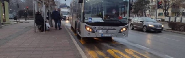 Nišlije ponovo u strahu: Manijak prišao maloletnoj devojčici dok je čekala autobus i postavio pitanje od koga se okreće stomak