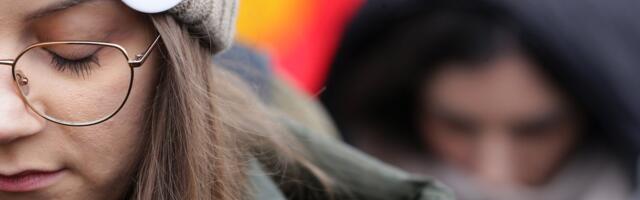 Snimatelj RTS-a izbačen iz Predsedništva zato što je nosio bedž