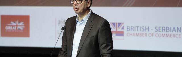 Oglasio se Vučić zbog uvreda bošnjačkih navijača u Sarajevu: "Znači da dobro štitim interese Srbije"