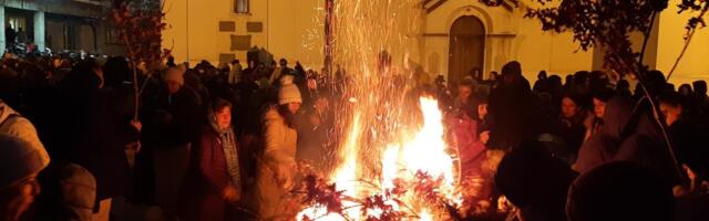 Na Badnje veče morate ostati budni do ponoći! Nikako ne smete zaspati ranije, naši stari su to uvek poštovali, a ovo je razlog
