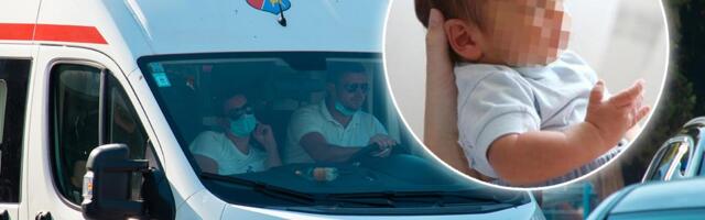 HOROR U VRTIĆU U BLACU, OTROVANA BEBA HITNO PREBAČENA U BOLNICU: Baka greškom sipala benzin u flašicu za vodu?