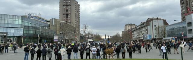 Obeleženo 17 meseci od pada nadstrešnice: "Drugi put umireš kada te zaborave. Mi pamtimo i ne opraštamo"