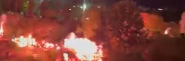 GORI PODGORICA: Ogromna bakljada povodom Dana nezavisnosti: Crne Gore (VIDEO, FOTO)