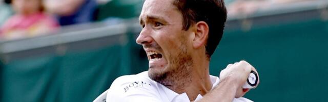 Vimbldon (5. dan): Ispao Medvedev, Đoković i Siner sigurni: Sabalenka zakazala duel sa Osakom, prošla i Jovićeva