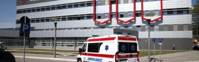 DEČAK NA KOGA JE PAO SEMAFOR SE BORI ZA ŽIVOT! Nesreću izazvao vozač koji je izgubio kontrolu nad vozilom