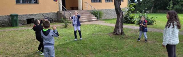 Деца у сеоским школама за вршњачко насиље само су чули из прича и видели на телевизији, учитељи и наставници имају ауторитет