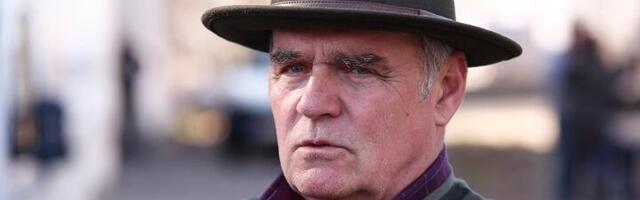 Naš glumac (66) je oženjen 23 godine MLAĐOM i ima ŠESTORO dece: Najmlađi sin ima 7 godina, a najstariji 45