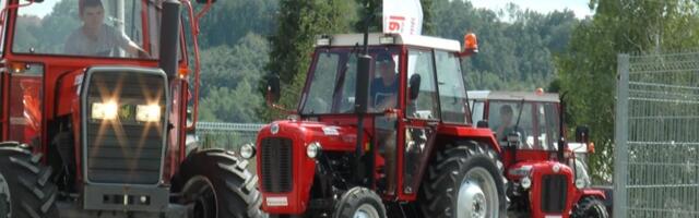 Pojedina udruženja poljoprivrednika i danas blokiraju neke puteve u Srbiji