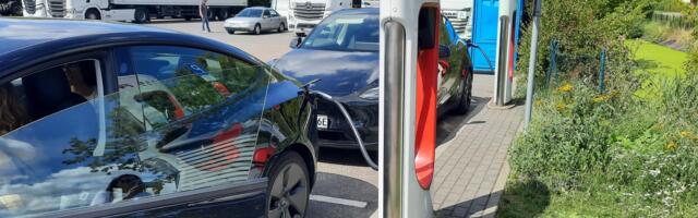 Više od 12 miliona električnih vozila na putevima u EU: Tehnologija je spremna, ali sistem još nije