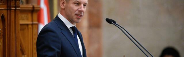 Peter Mađar: Za mene je politika vezana za narod, njihove želje i nade
