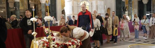 "Pojas Bogorodice mi je spasao život" - Ispovest Beograđanke koja je pobedila rak kada su svi digli ruke od nje: Zaklinjem se za novo čudo