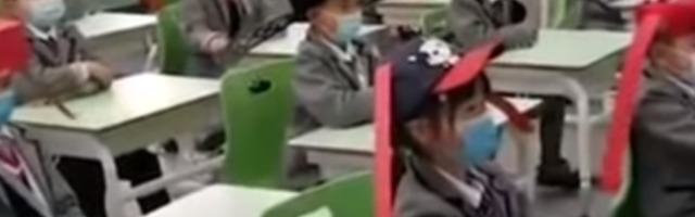 U školu sa kapama od jednog metra (VIDEO)