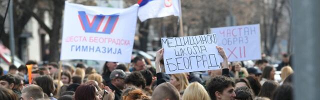 "Nismo se šalili": Gimnazijalci spremni za blokadu auto-puta (FOTO)