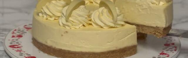 Kremasti kolač od bele čokolade i pomorandže - jednostavno citrusno osveženje