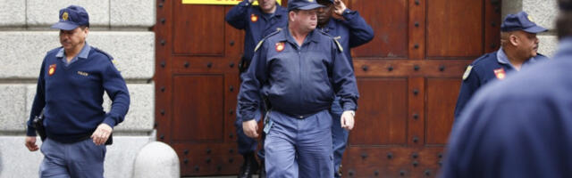 Шеф полиције Јужне Африке оптужен у вези са спорним тендером